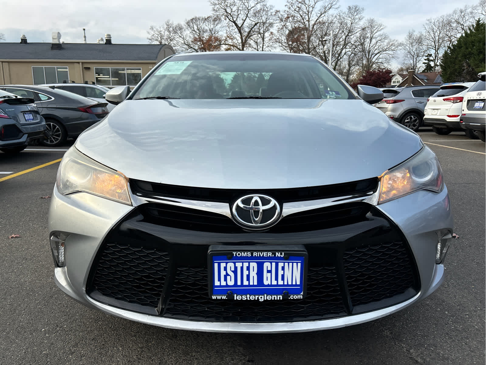 2017 Toyota Camry LE photo 3