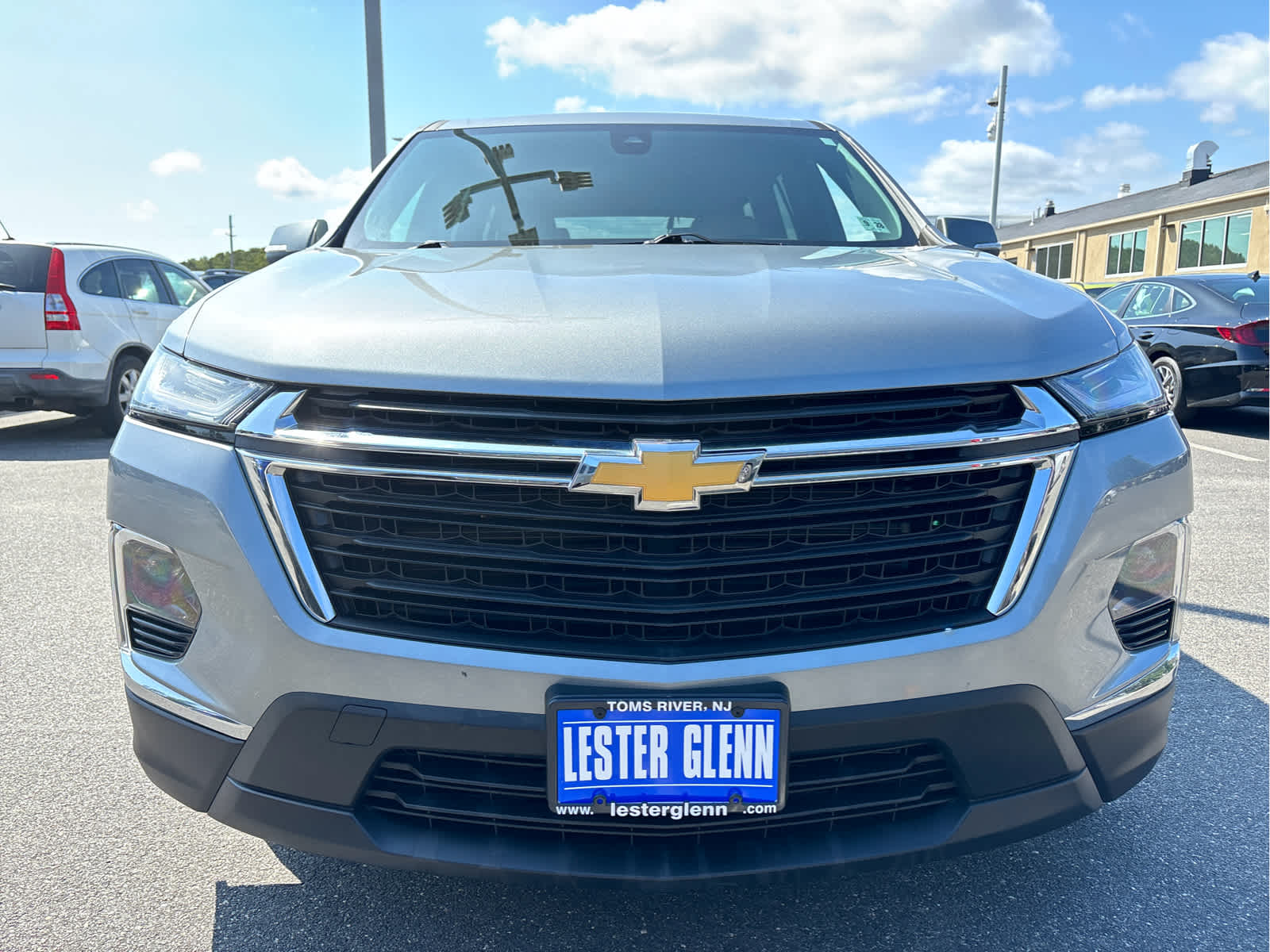 2023 Chevrolet Traverse 1LS photo 3