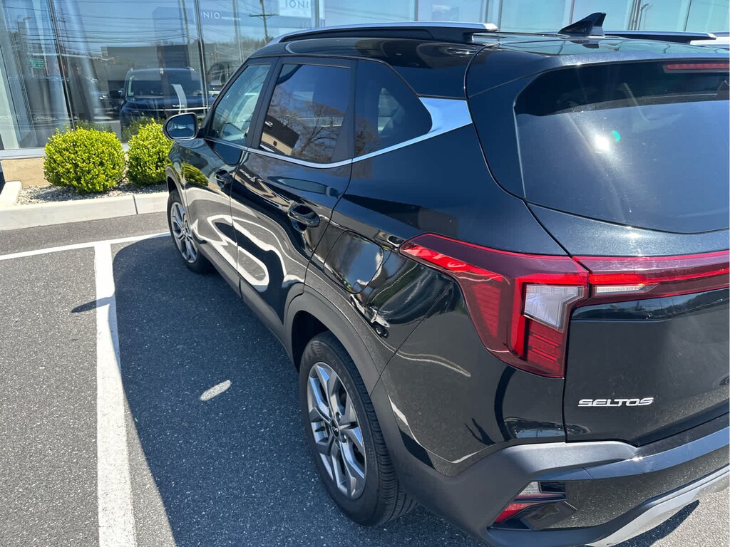 Used 2024 Kia Seltos S SUV