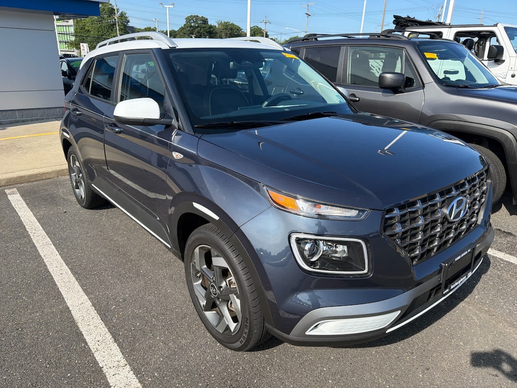 Certified 2023 Hyundai Venue Limited SUV