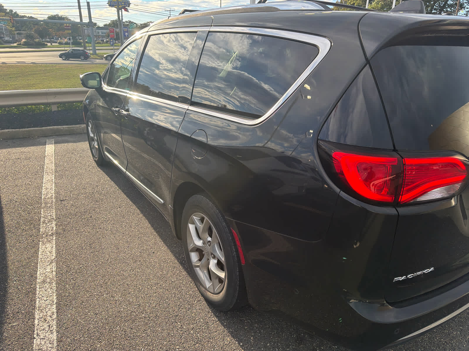 Used 2019 Chrysler Pacifica LX Van Passenger Van