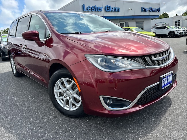 2020 Chrysler Pacifica Touring Van Passenger Van