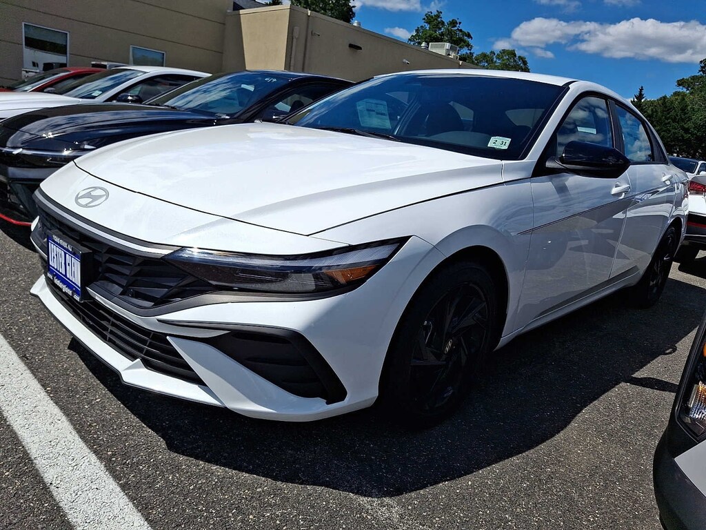 New 2026 Hyundai Elantra SEL Sport Sedan