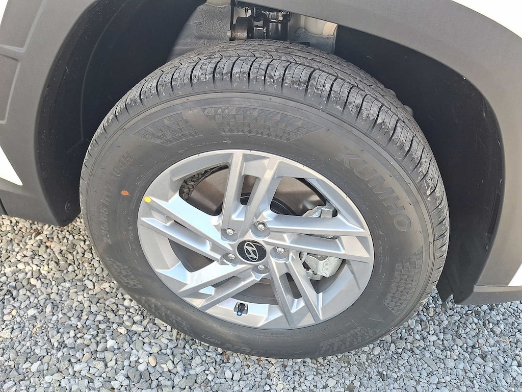 New 2026 Hyundai Tucson SE SUV