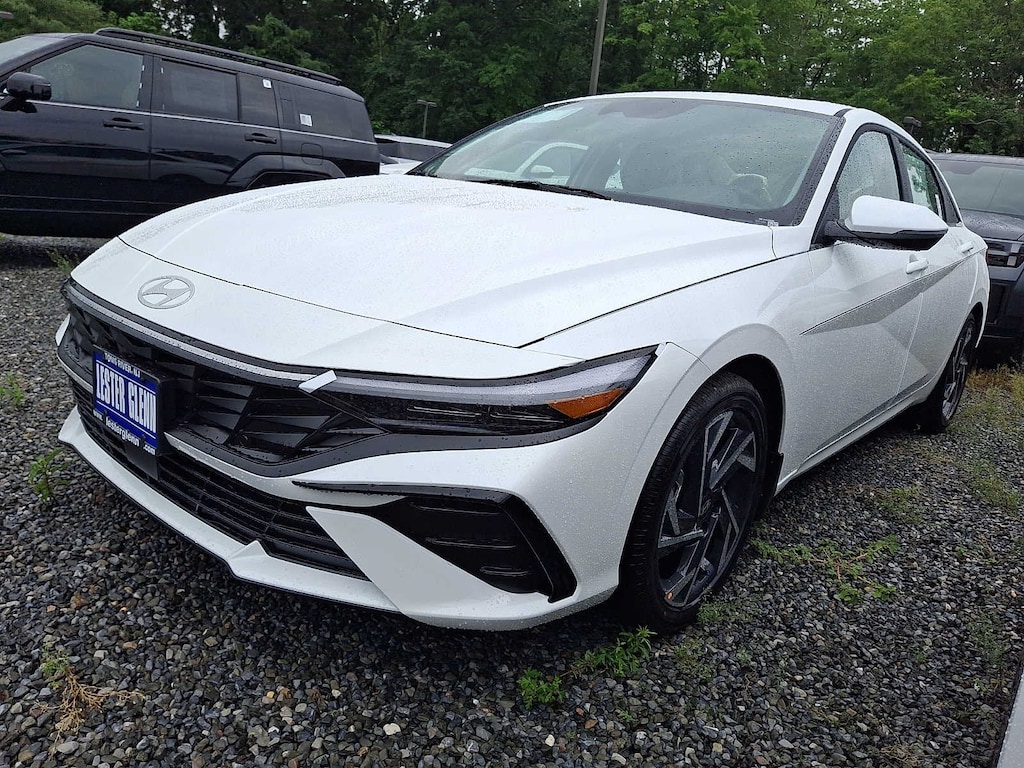 New 2026 Hyundai Elantra Limited Sedan