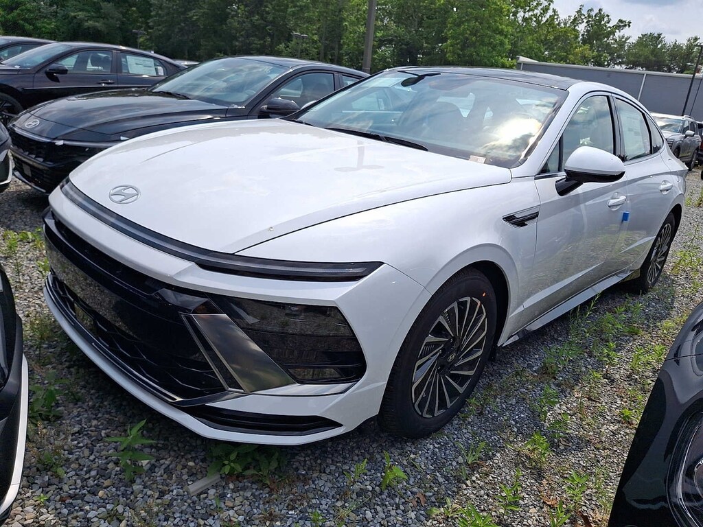 New 2026 Hyundai Sonata Hybrid SEL Sedan