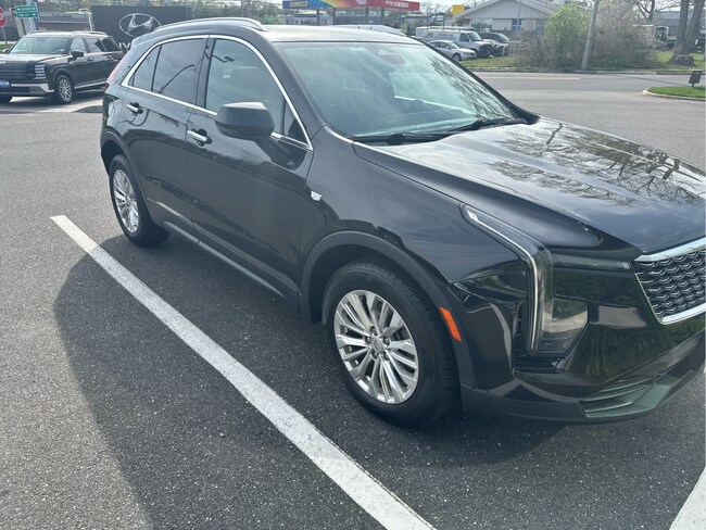 2024 CADILLAC XT4 Luxury SUV