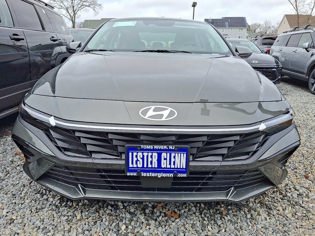 New 2026 Hyundai Elantra Limited Sedan
