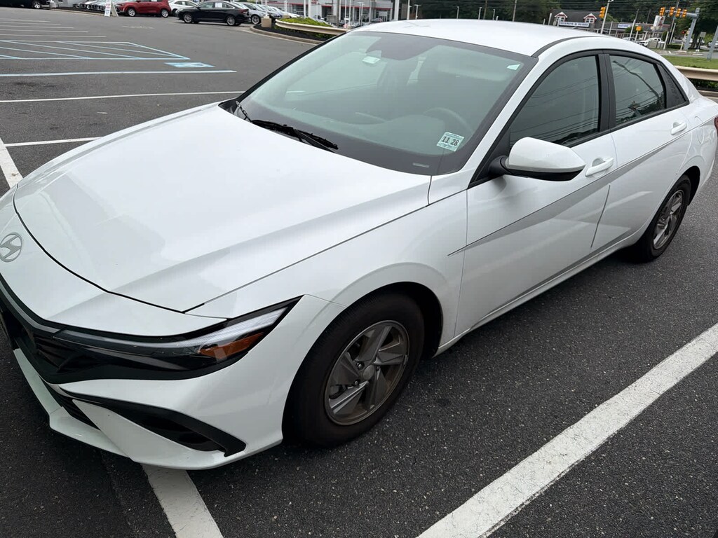 Certified 2024 Hyundai Elantra SE Sedan