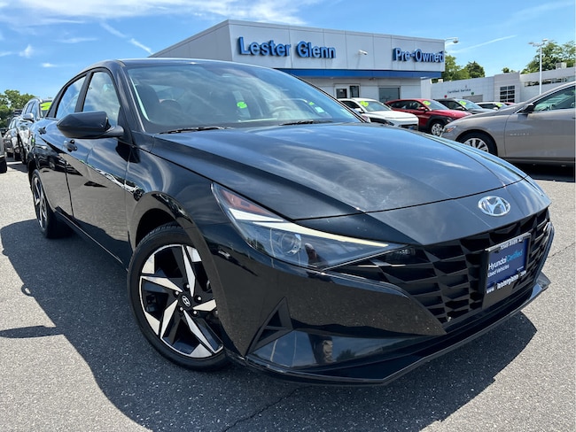 2023 Hyundai Elantra SEL Sedan