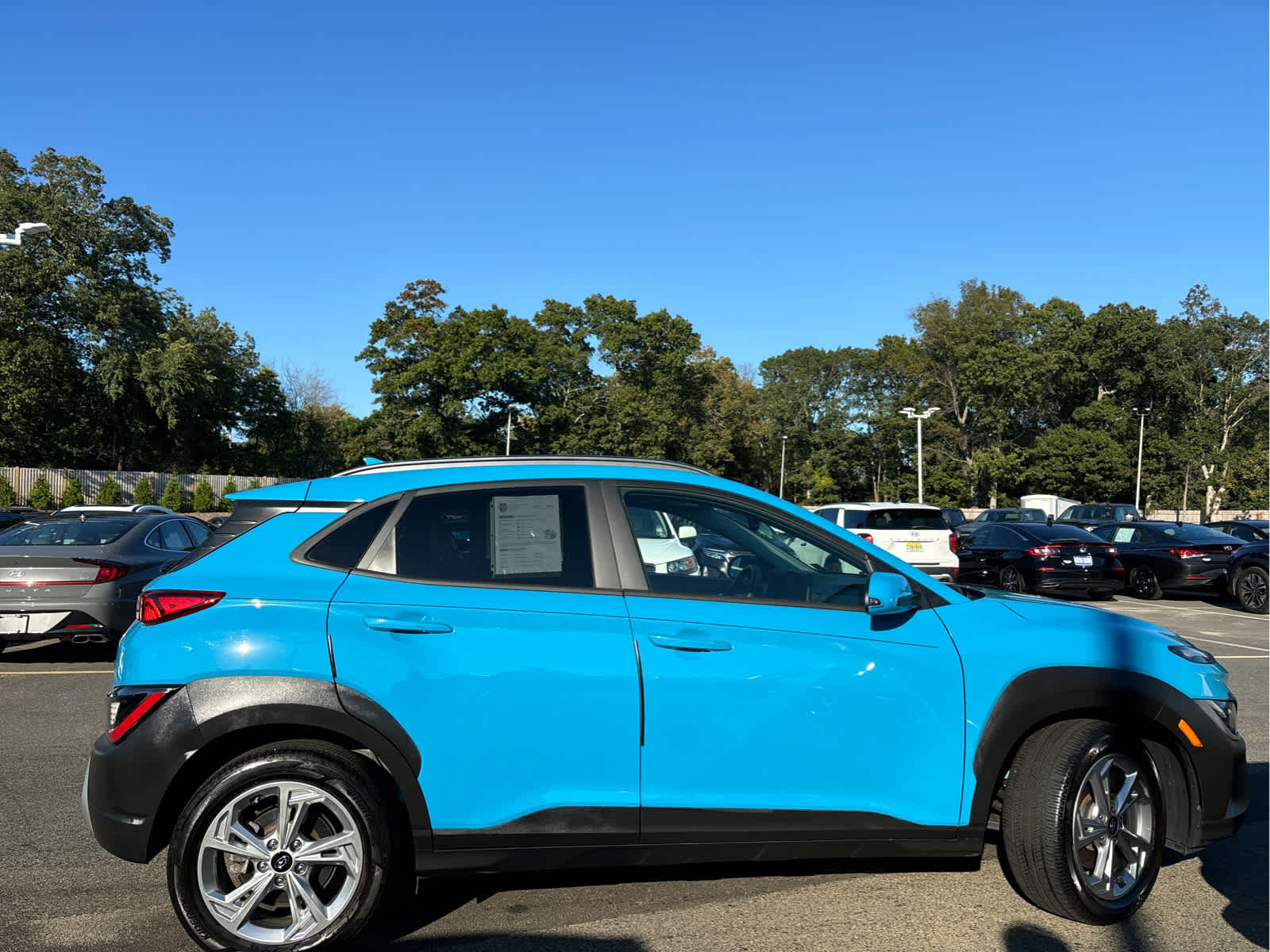 2023 Hyundai Kona SEL photo 3