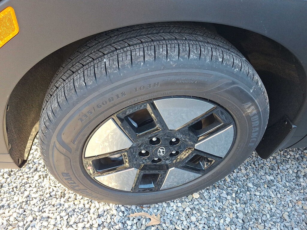 New 2026 Hyundai Santa Fe Hybrid SE SUV