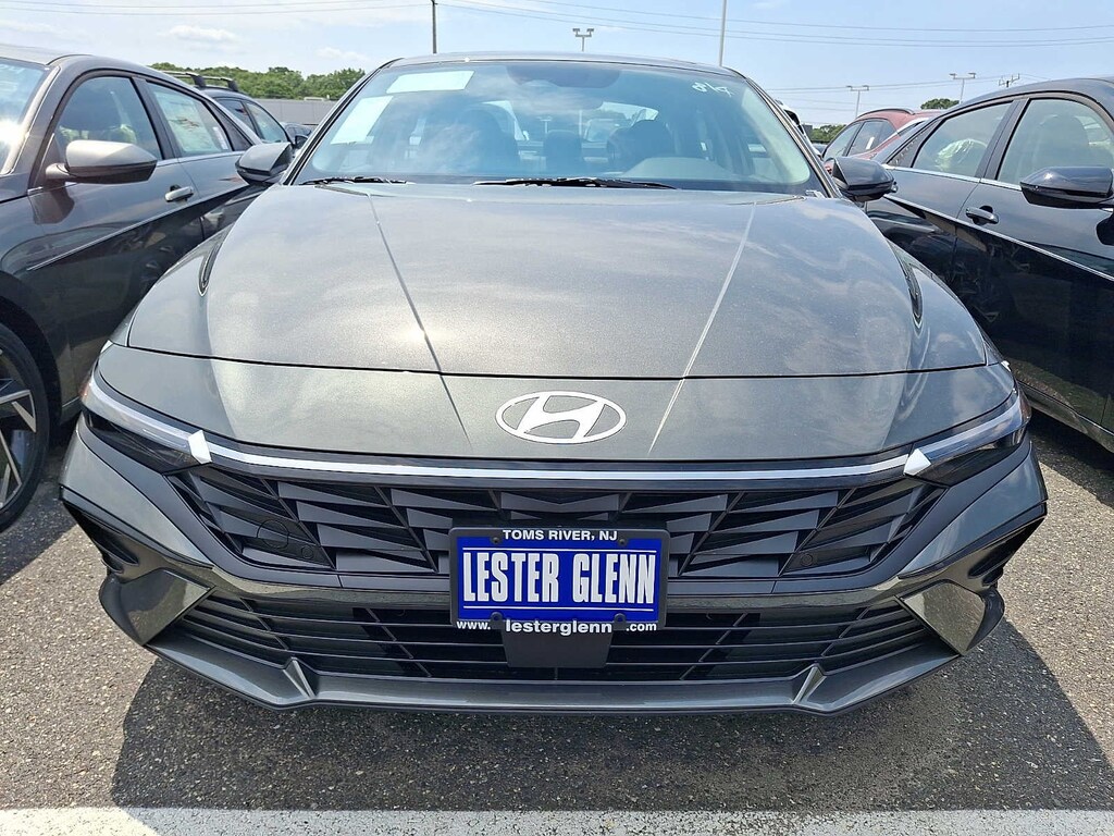 New 2026 Hyundai Elantra Limited Sedan