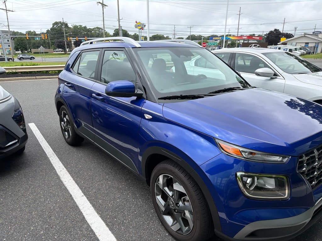 Certified 2023 Hyundai Venue SEL SUV