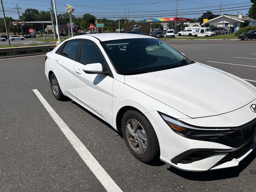 Certified 2024 Hyundai Elantra SE Sedan