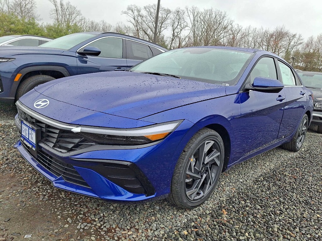 New 2026 Hyundai Elantra Limited Sedan
