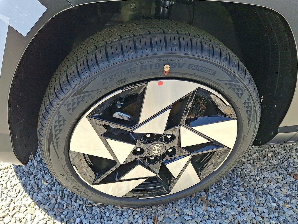 New 2026 Hyundai Kona Limited SUV