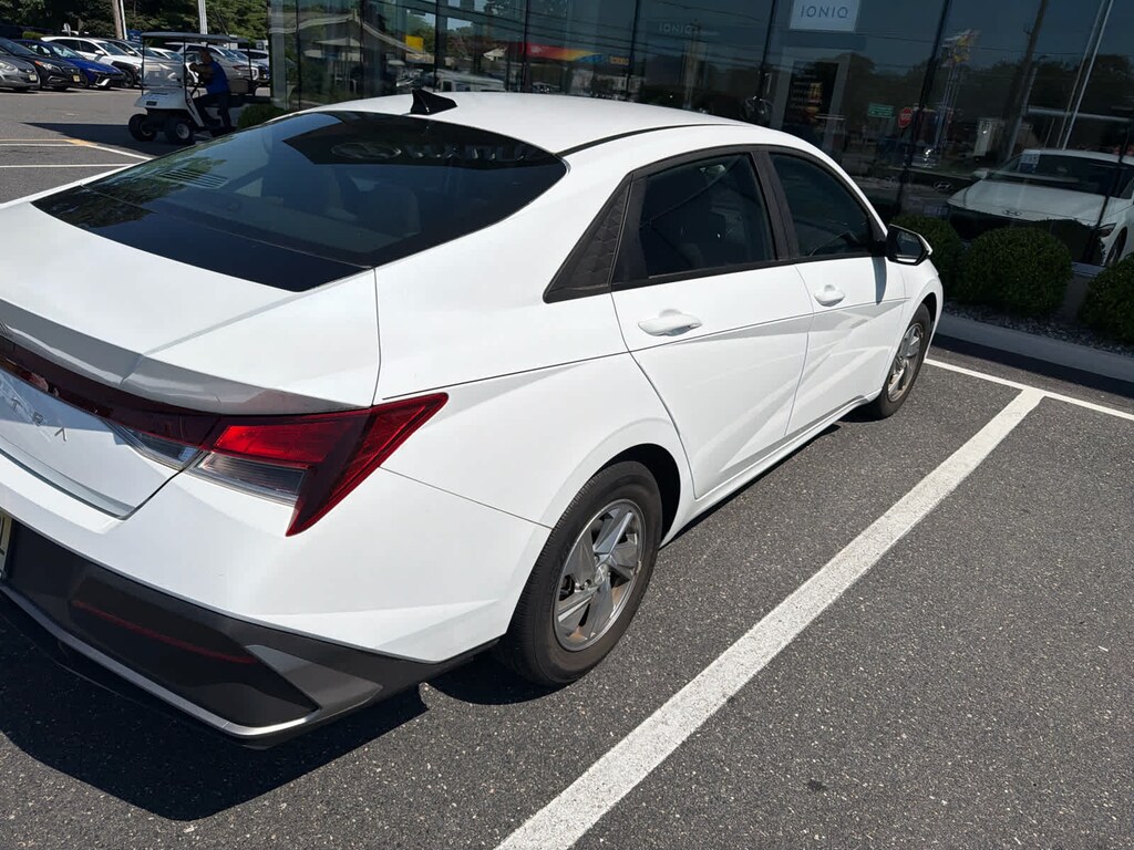 Certified 2024 Hyundai Elantra SE Sedan