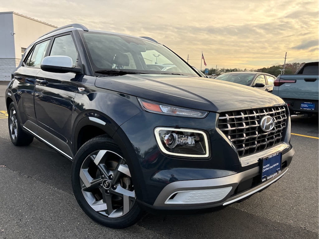Certified 2023 Hyundai Venue Limited SUV