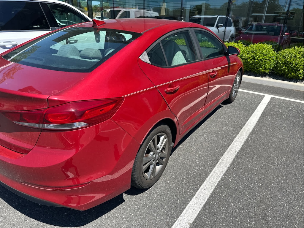 Used 2017 Hyundai Elantra SE w/PZEV Sedan
