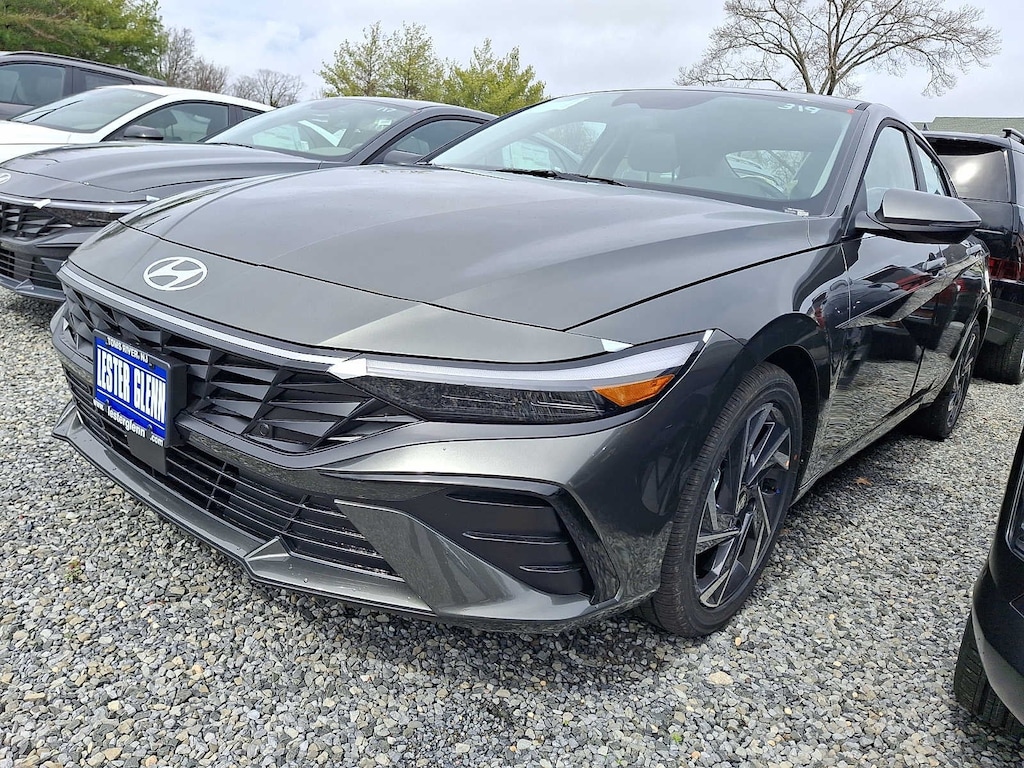 New 2026 Hyundai Elantra Limited Sedan