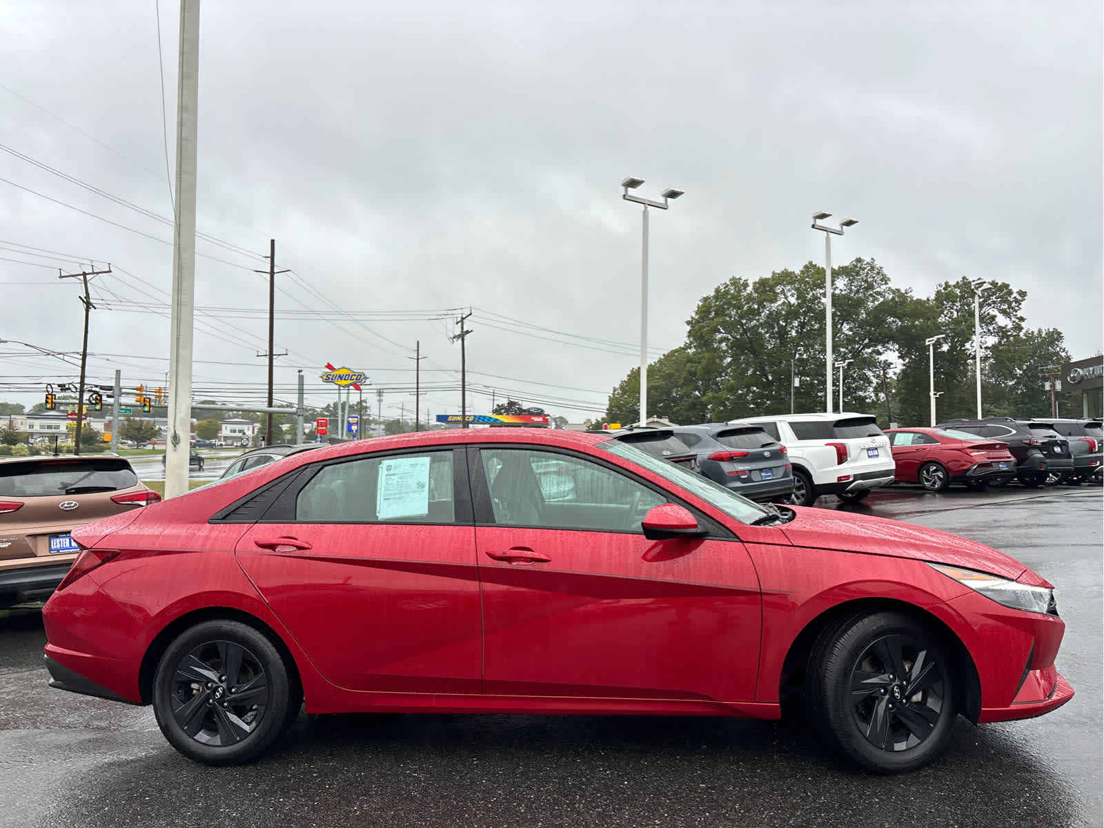 2023 Hyundai Elantra SEL photo 2