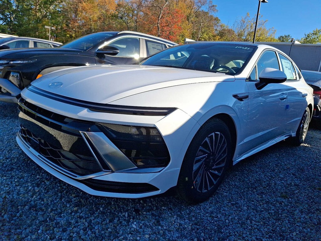 New 2026 Hyundai Sonata Hybrid SEL Sedan