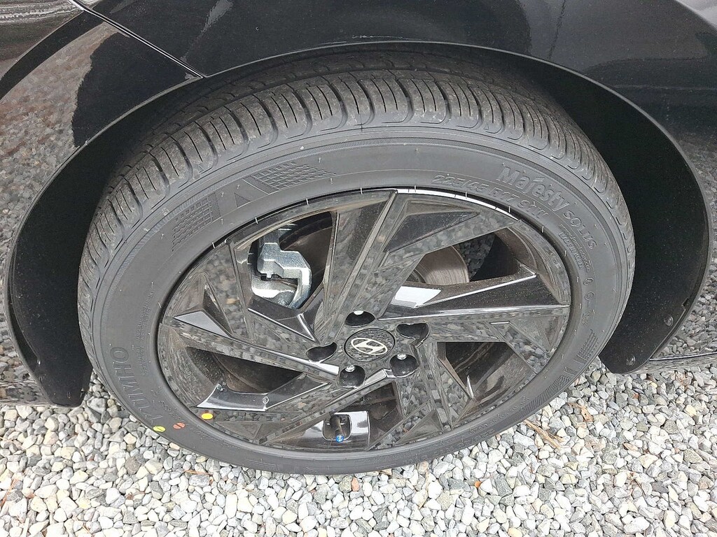 New 2026 Hyundai Elantra SEL Sport Sedan