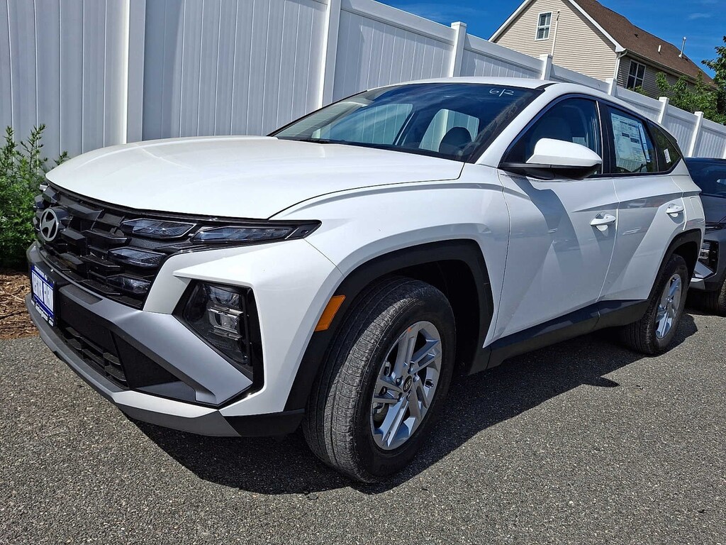New 2026 Hyundai Tucson SE SUV