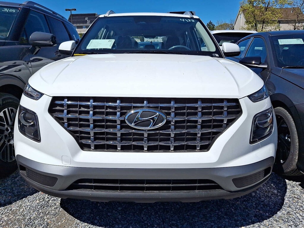 New 2026 Hyundai Venue SEL SUV