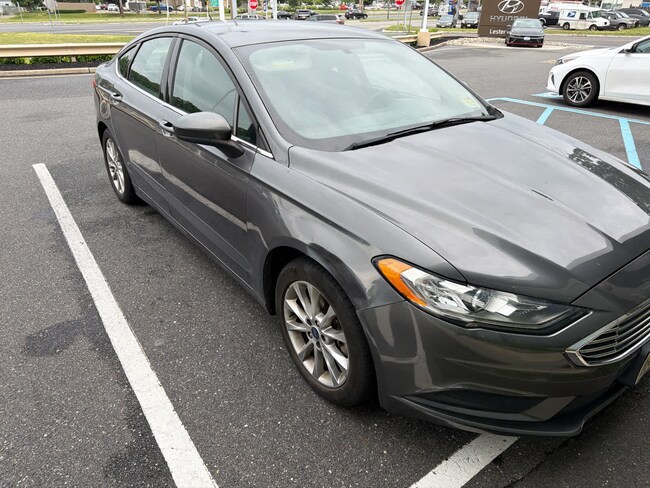 2017 Ford Fusion SE Sedan