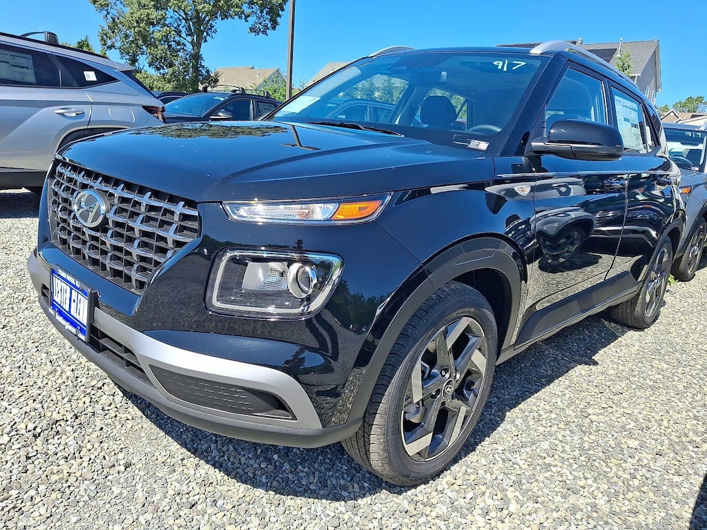 New 2026 Hyundai Venue SEL SUV