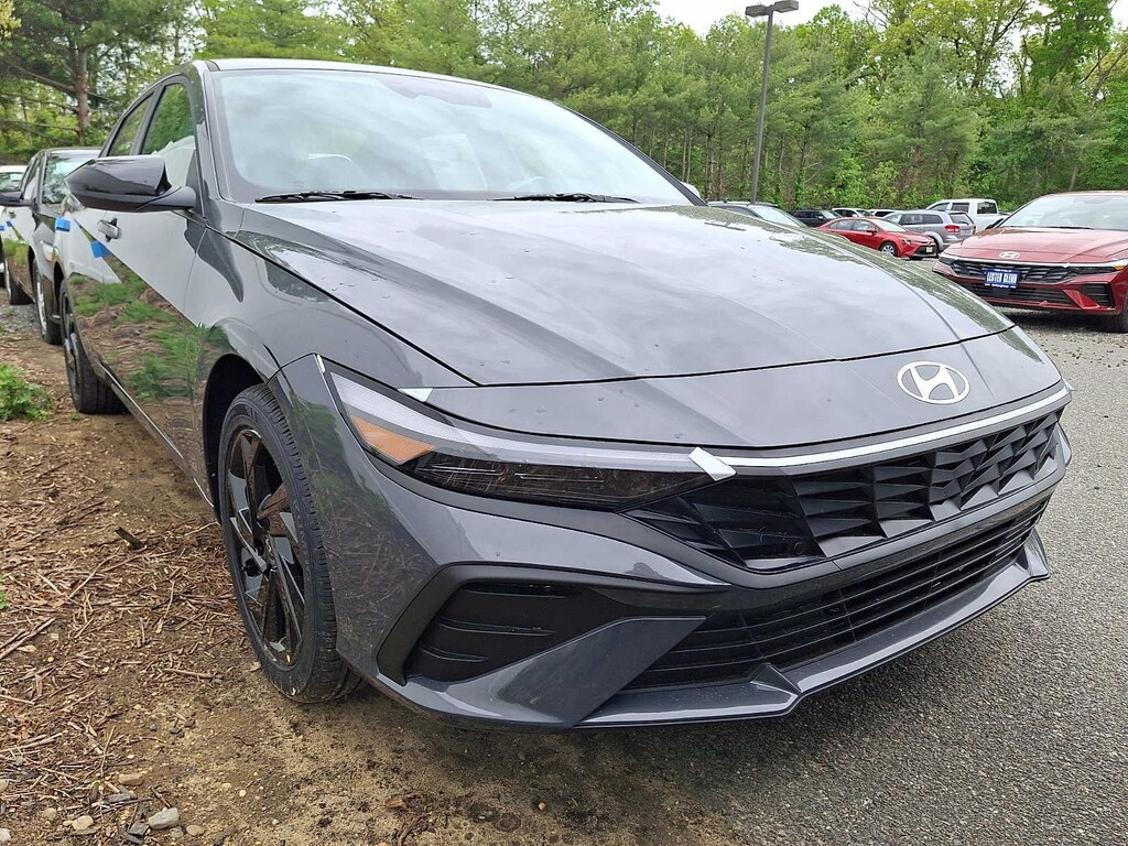 New 2026 Hyundai Elantra SEL Sport Sedan