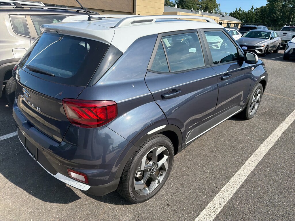 Certified 2023 Hyundai Venue Limited SUV