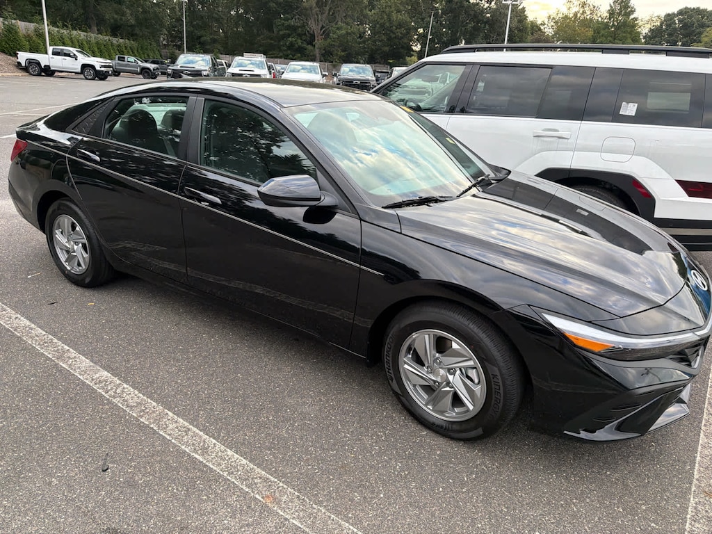Certified 2026 Hyundai Elantra SE Sedan