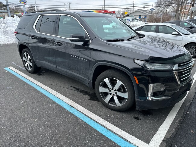 2023 Chevrolet Traverse LT Leather SUV