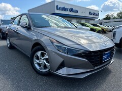 2023 Hyundai Elantra SE Sedan