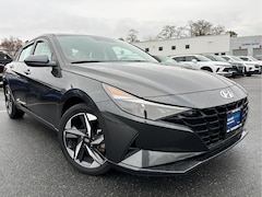 2023 Hyundai Elantra SEL Sedan