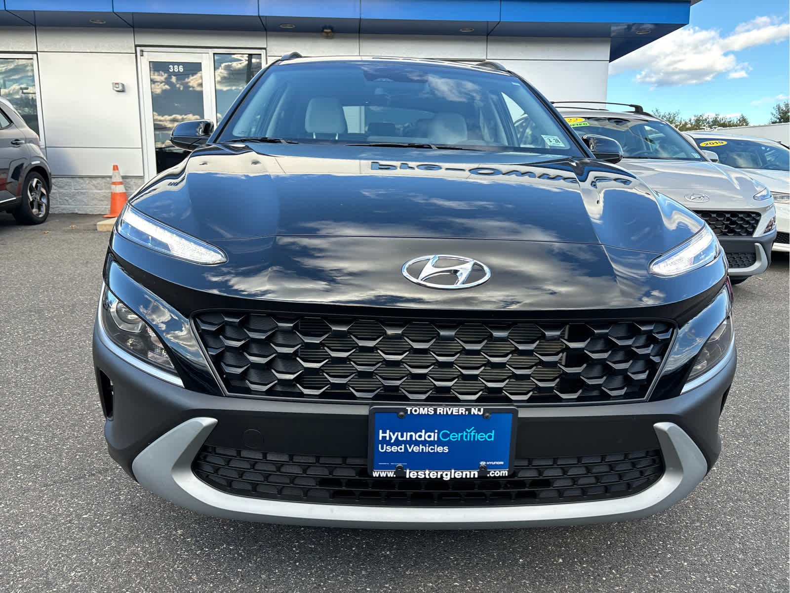 2023 Hyundai Kona SEL photo 3