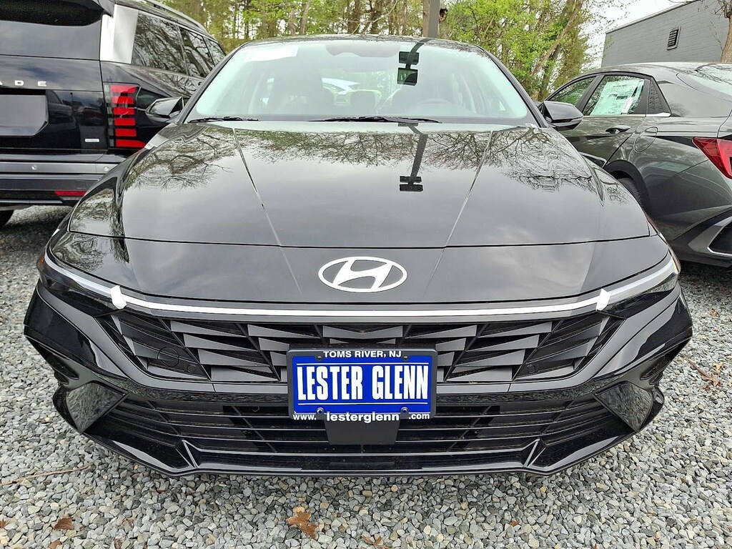 New 2026 Hyundai Elantra Limited Sedan
