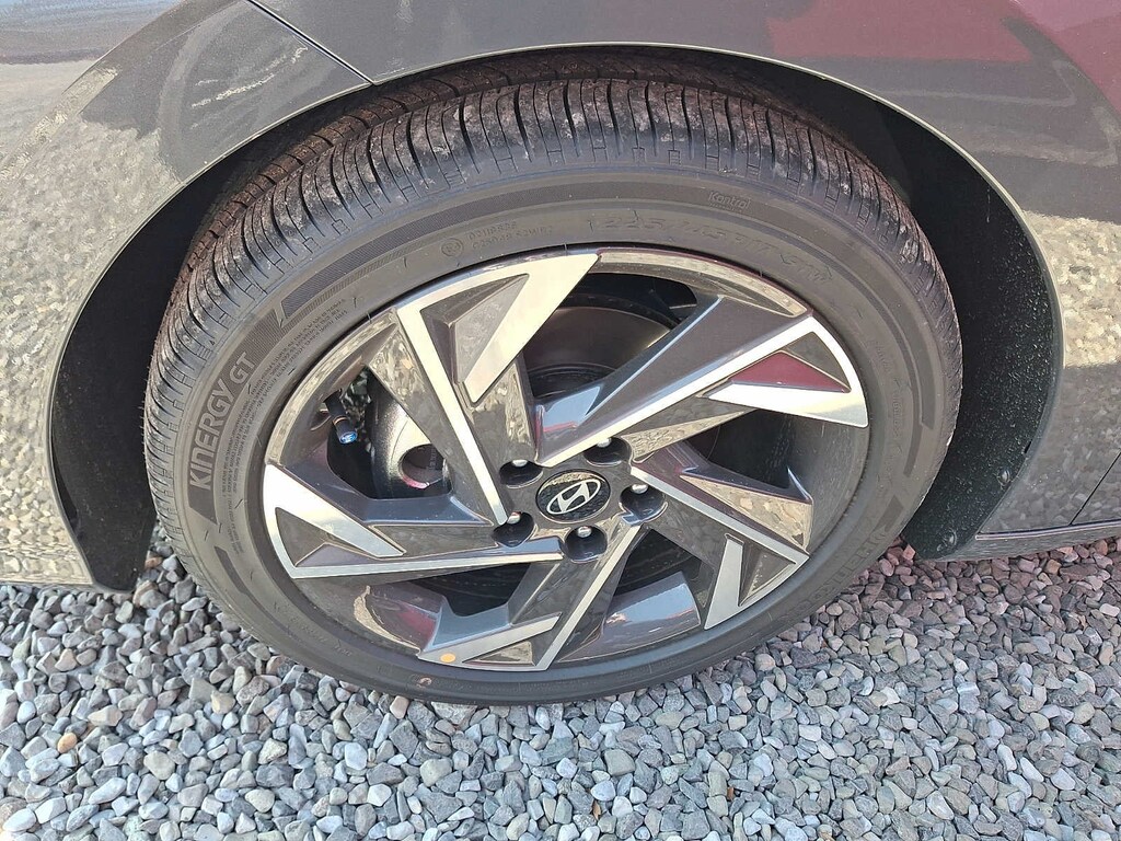 New 2026 Hyundai Elantra Limited Sedan