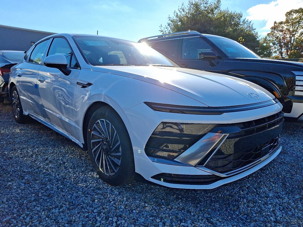 New 2026 Hyundai Sonata Hybrid SEL Sedan