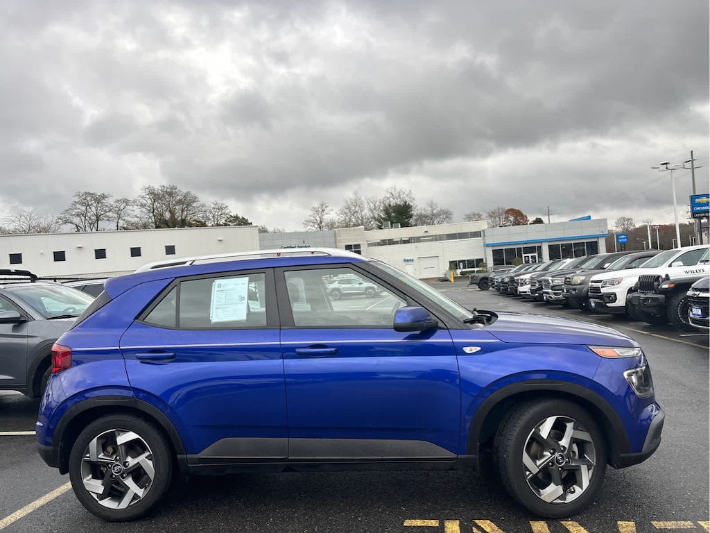 Certified 2023 Hyundai Venue SEL SUV