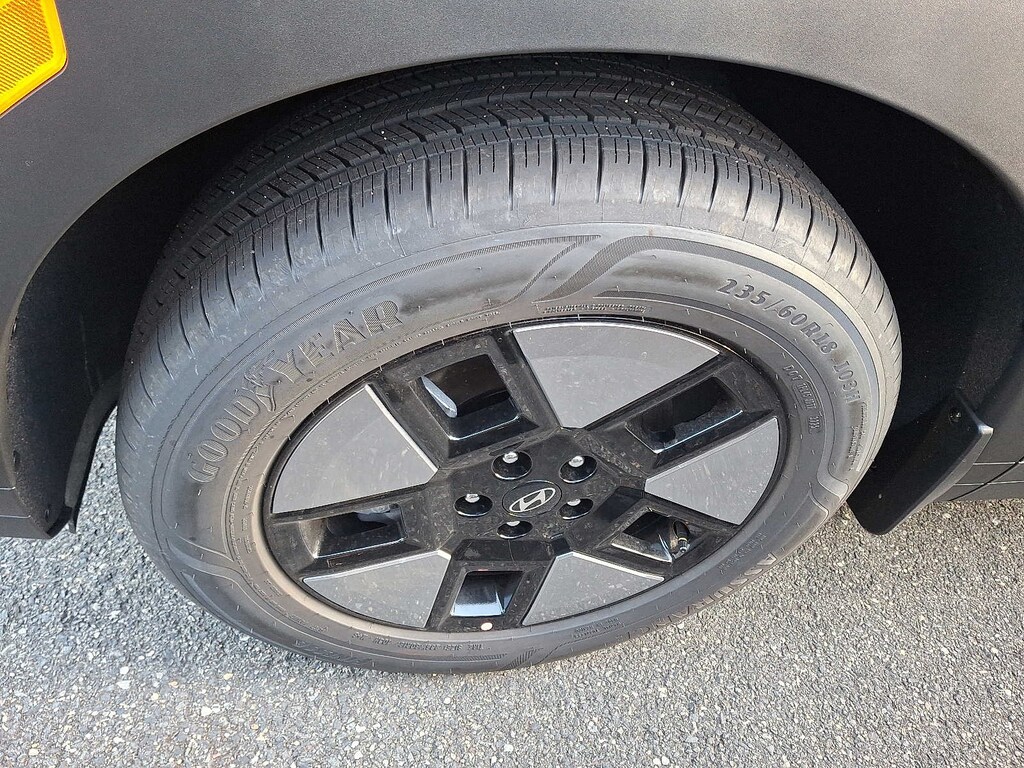 New 2026 Hyundai Santa Fe Hybrid SE SUV