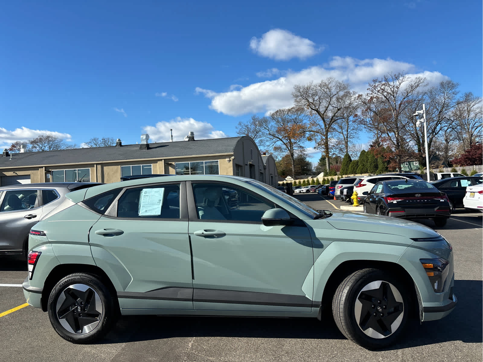 2024 Hyundai Kona Electric SE photo 2