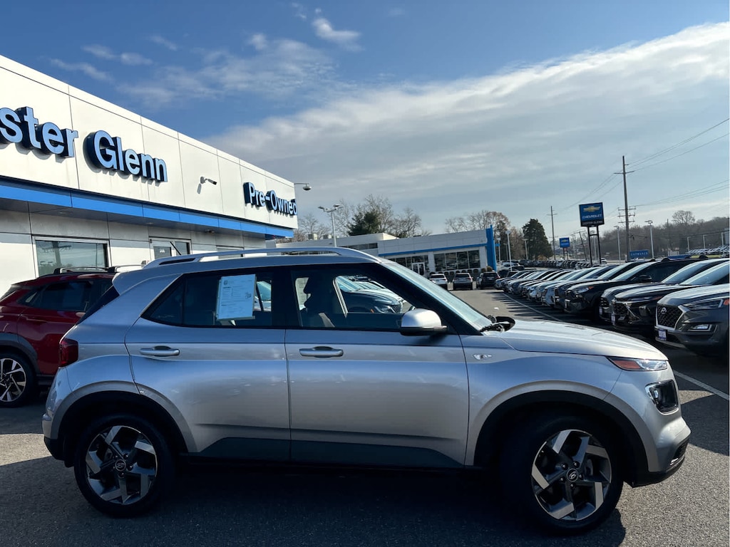 Certified 2023 Hyundai Venue SEL SUV