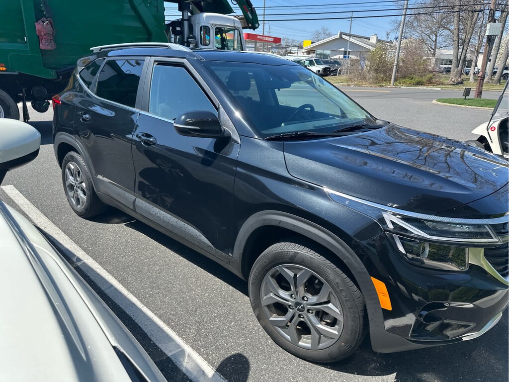 Used 2024 Kia Seltos S SUV