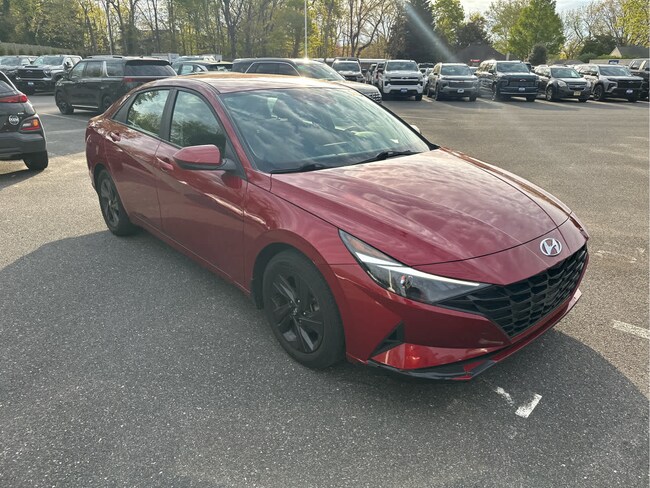 2023 Hyundai Elantra SEL Sedan