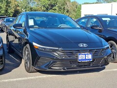 2025 Hyundai Elantra SEL Convenience Sedan