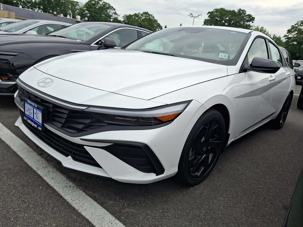 New 2026 Hyundai Elantra SEL Sport Sedan